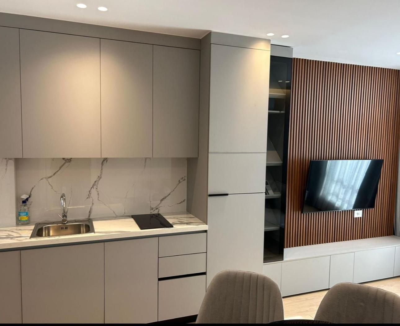 Apartament Elrej